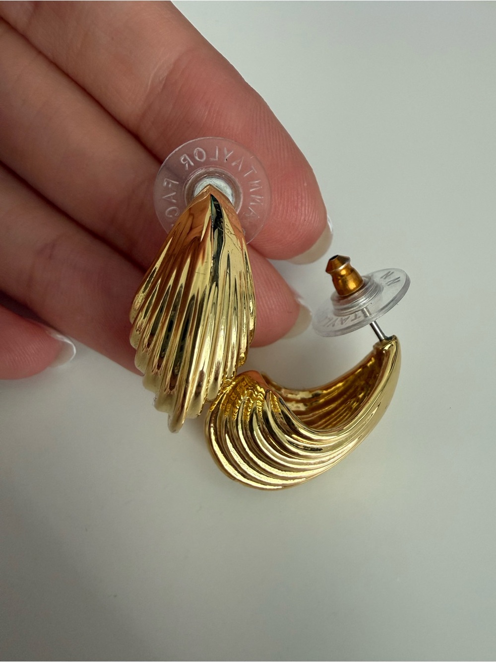 Ann Taylor Gold Ribbed Curved Hoop Stud Earrings